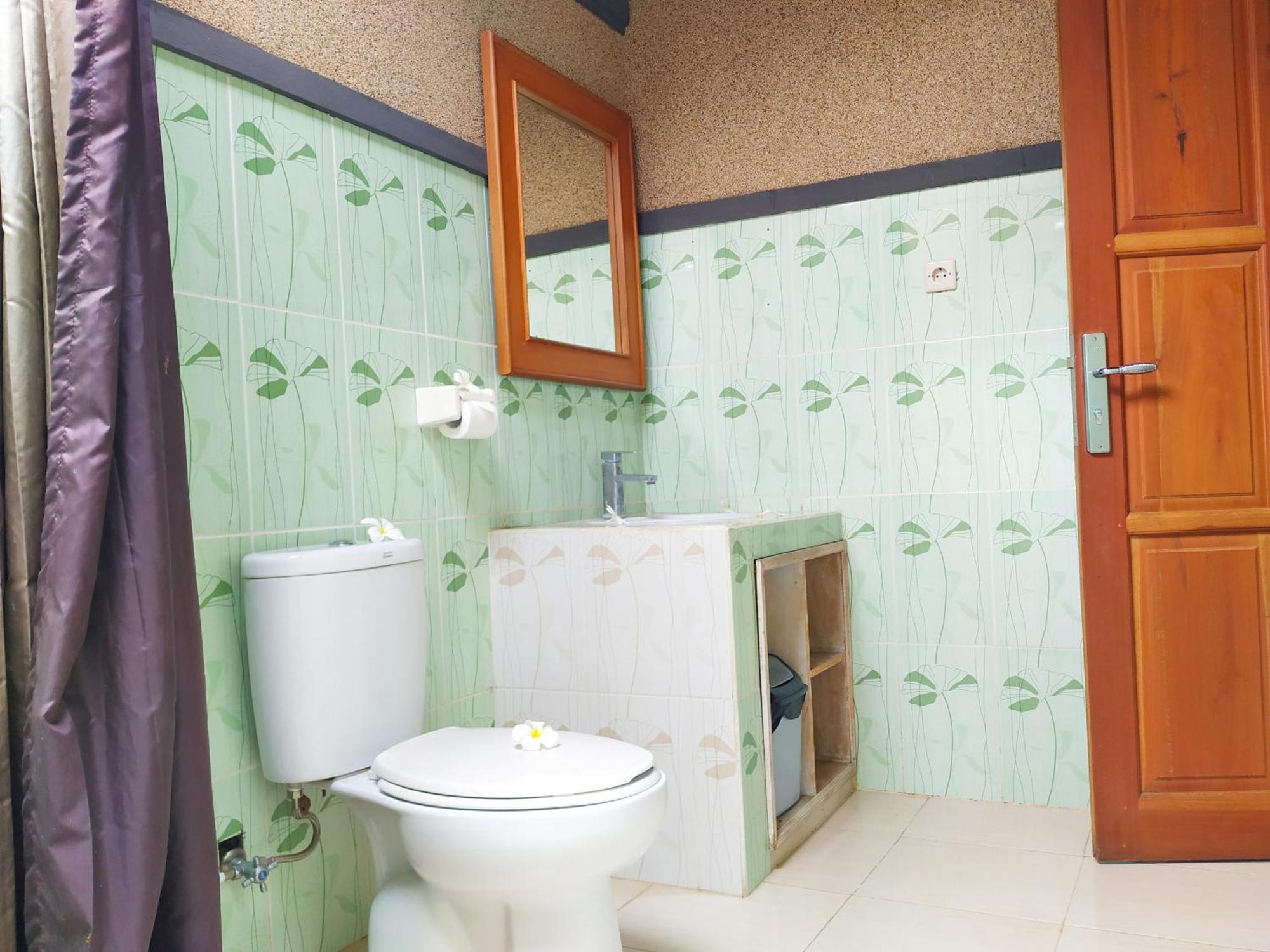 Asih Homestay Pemuteran Esterno foto